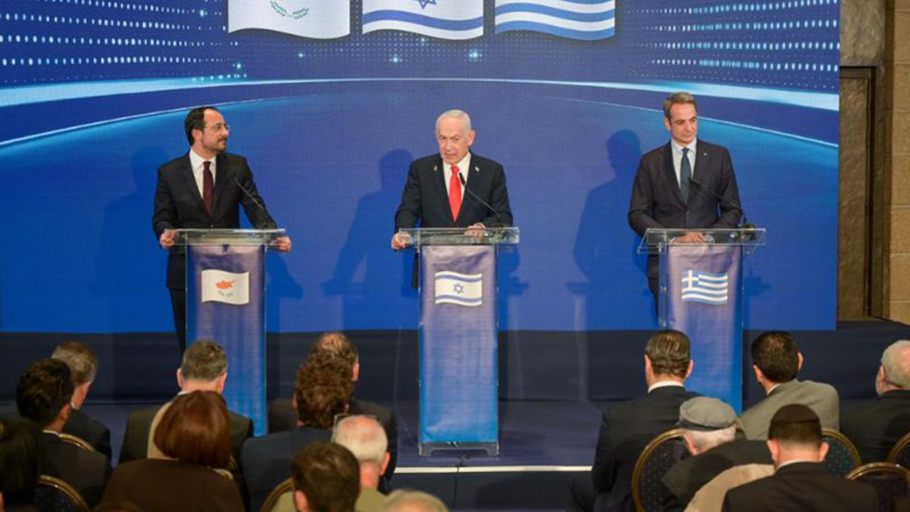 Rum tarihçi Kosifos: Kıbrıs'ta yeni bir israil kurulmaya çalışılıyor
