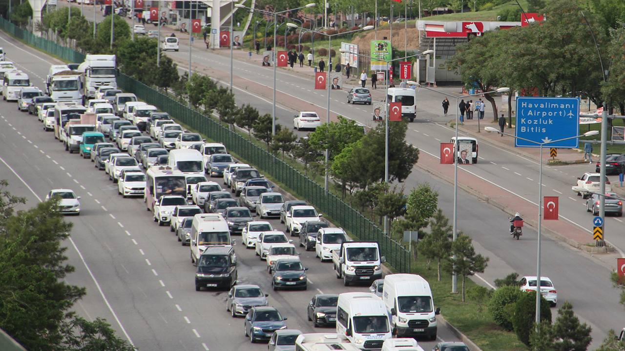 Batman'da zorunlu trafik sigortası primleri vatandaşın bütçesini zorluyor
