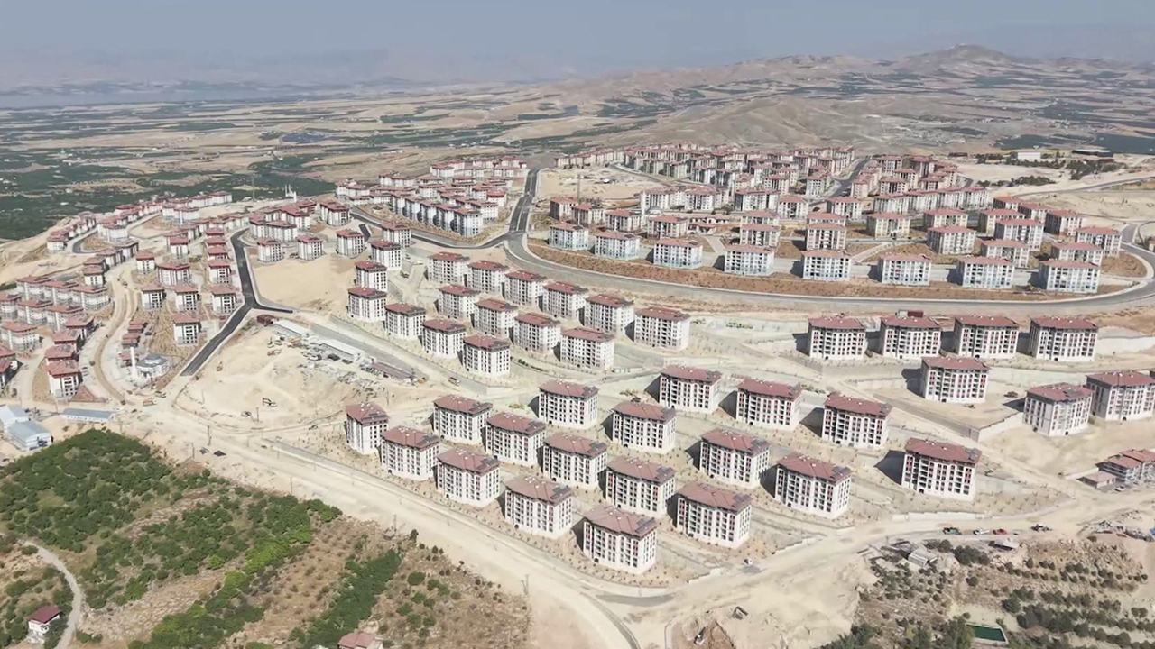 TOBB ve iş dünyası Malatya'nın yaralarını yatırımlarla sarıyor