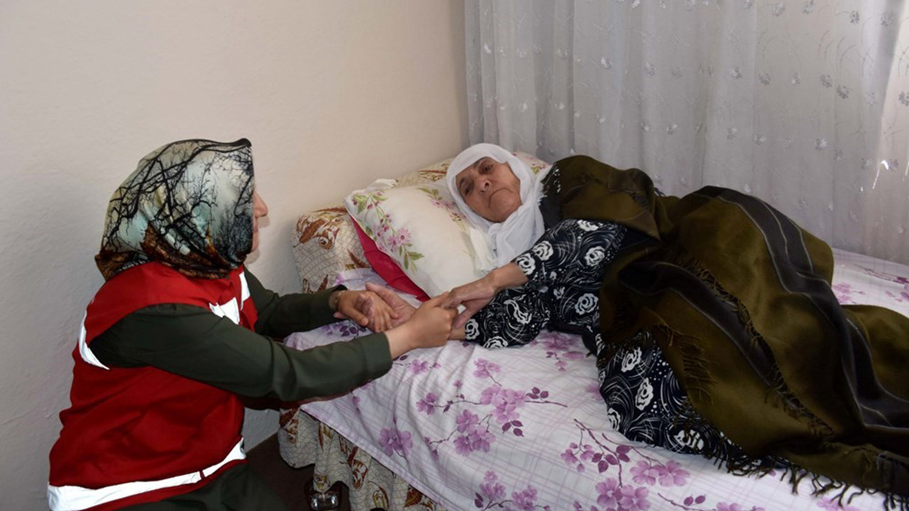 Evde Bakım Yardımı ödemeleri hesaplana yatırılmaya başlandı