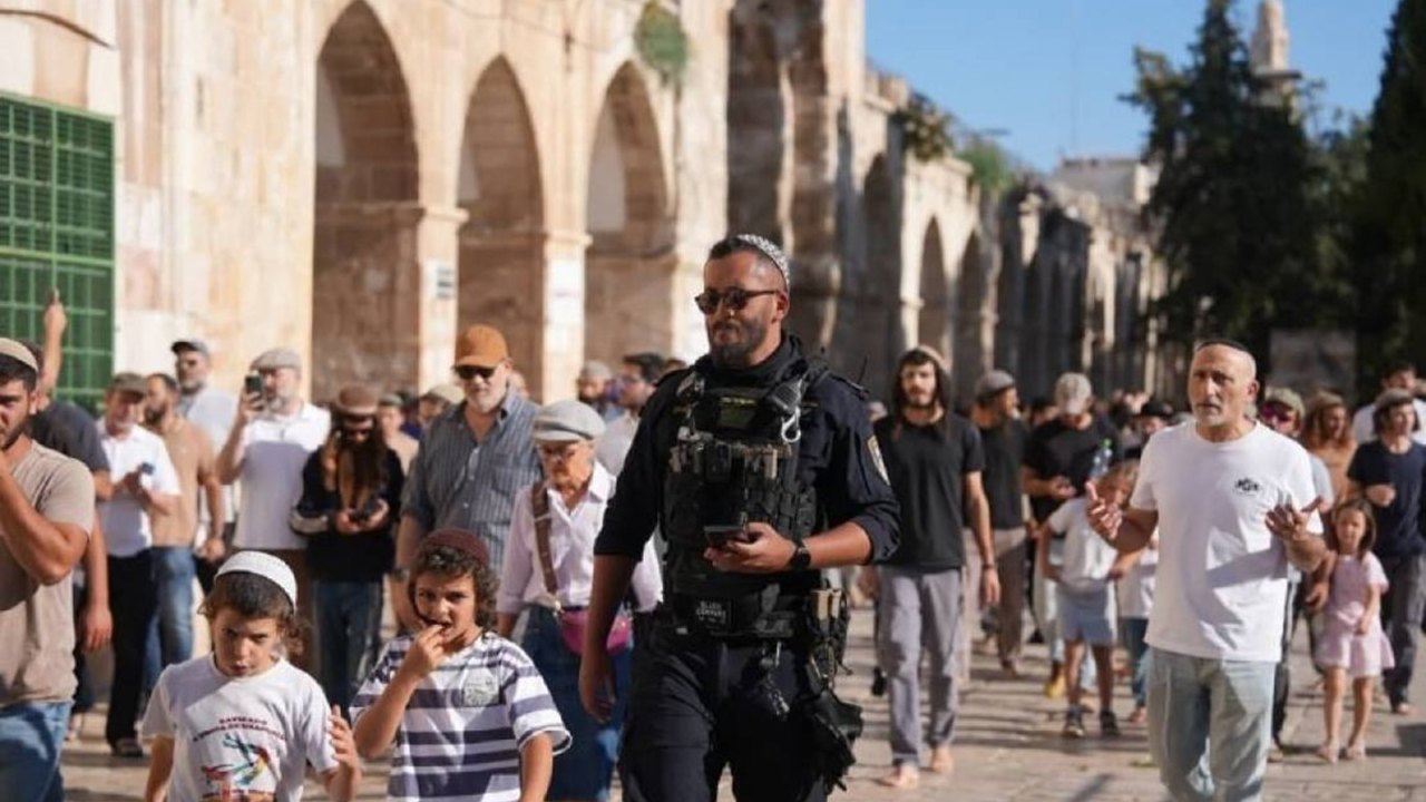 Mescid-i Aksa'ya 165 Yahudi baskın düzenledi