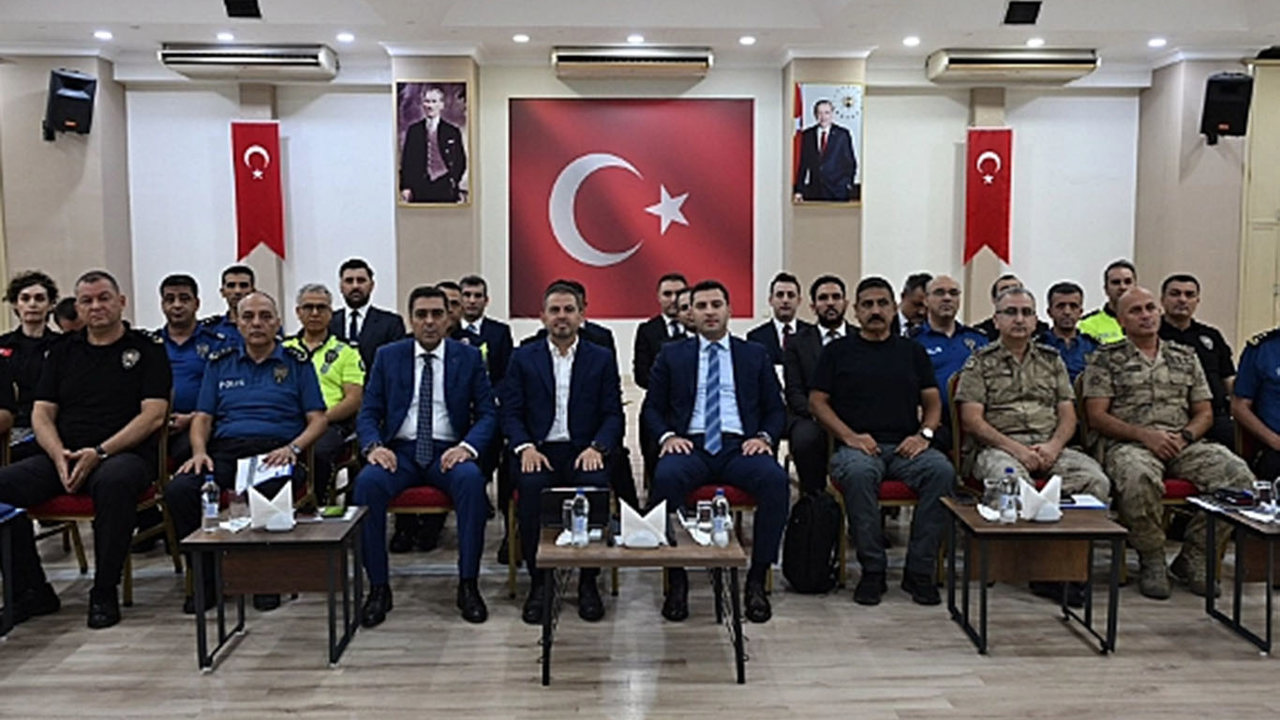 Şanlıurfa'da TEKNOFEST öncesi güvenlik toplantısı düzenlendi