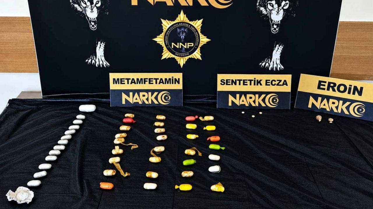 Midesinde uyuşturucu taşıyan kişi hastanede hayatını kaybetti