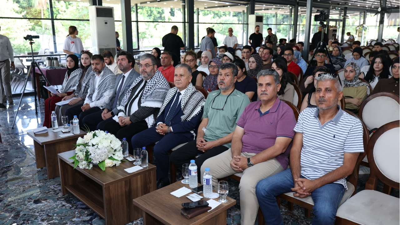 Gazze'de soykırımın gölgesinde eğitim mücadelesi