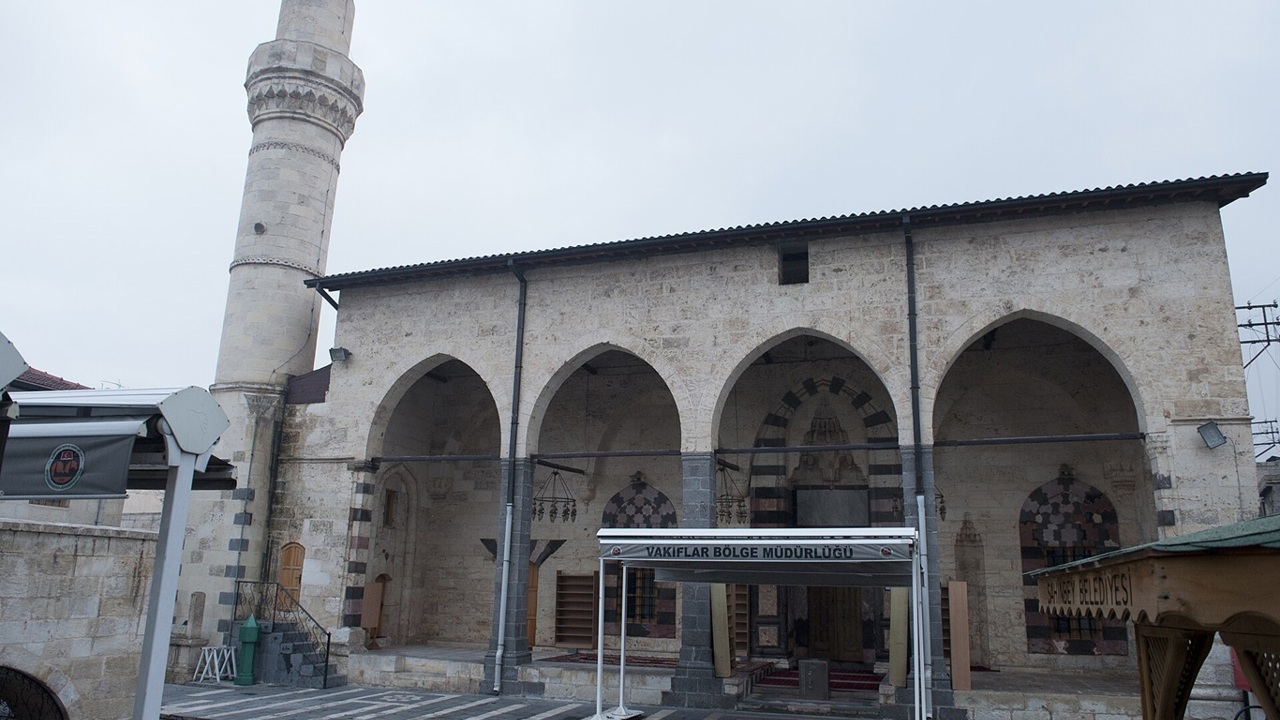 Gaziantep'te tarihi Şeyh Fethullah Camii ibadete açıldı