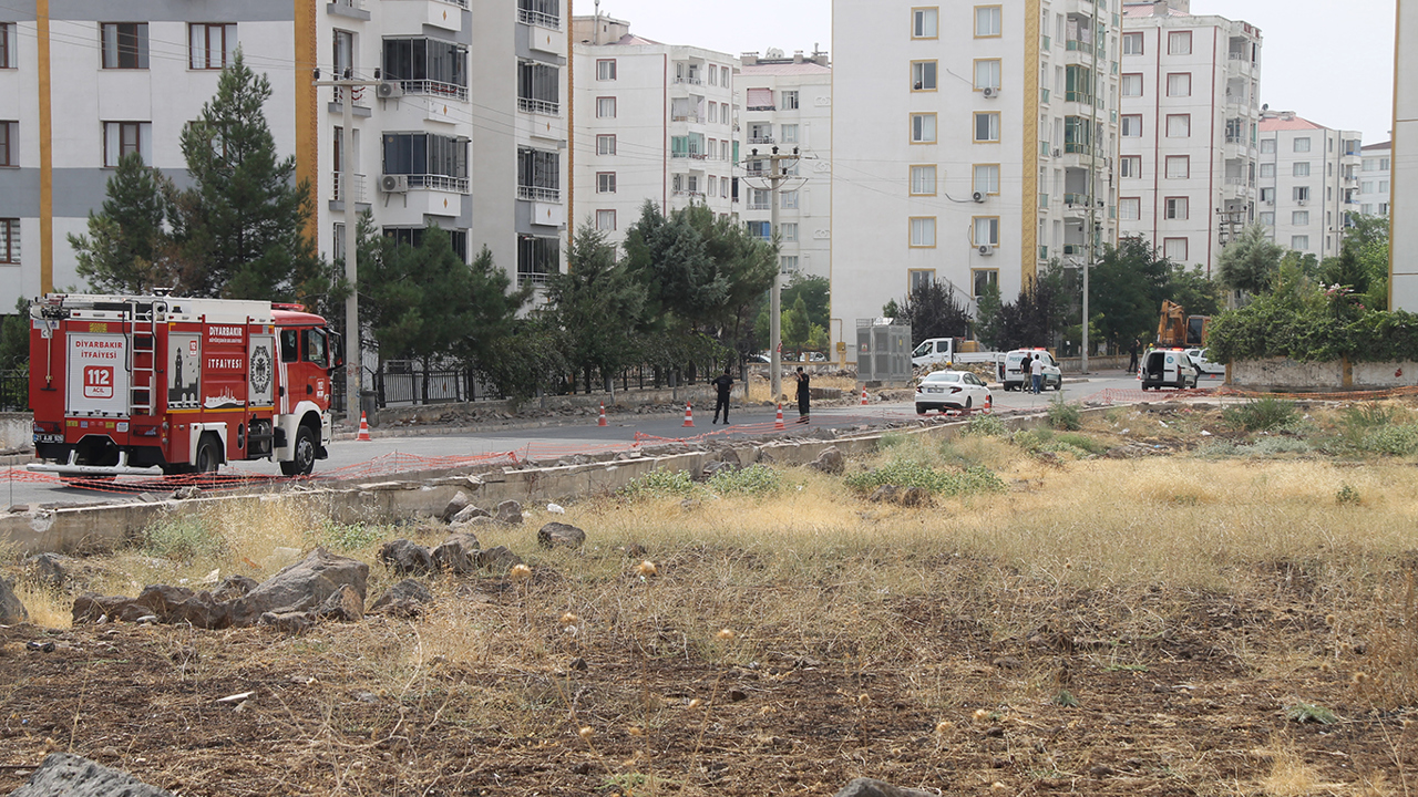 Diyarbakır'da doğalgaz sızıntısı: mahalle yaya ve araç geçişine kapatıldı