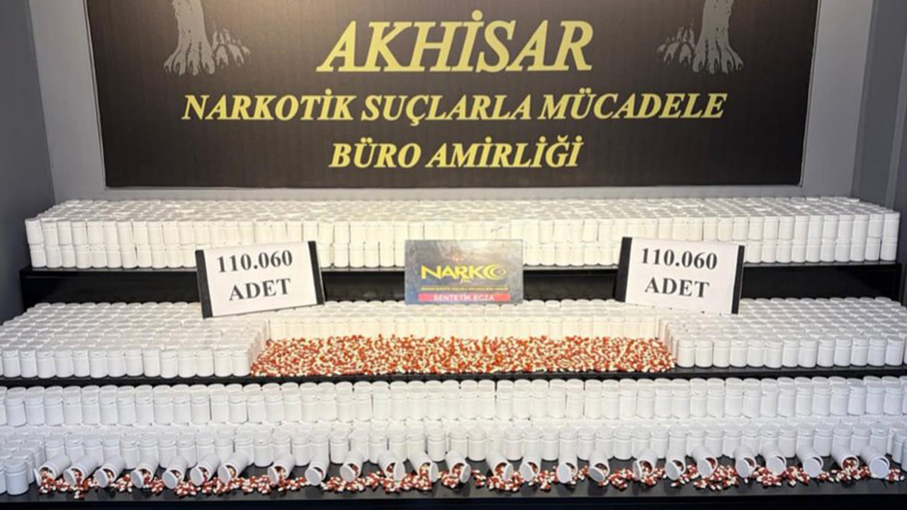 Manisa'da uyuşturucu operasyonu: 110 bin 60 sentetik ecza hapı ele geçirildi