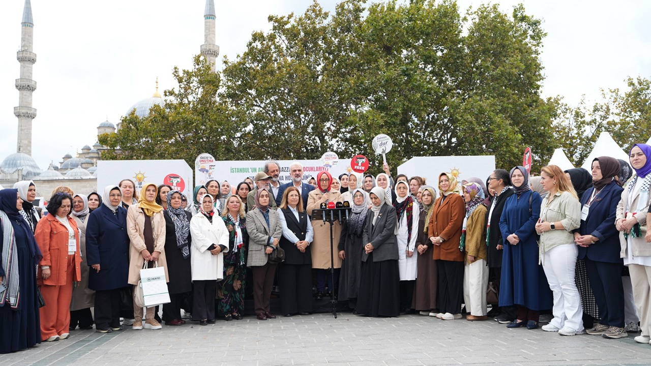 Gazzeli çocuklarla dayanışma için kermes kuruldu