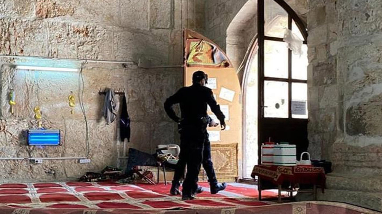 Mescid-i Aksa'da Bab er-Rahme'ye baskın: İşgalcilerin yeni düzen arayışı