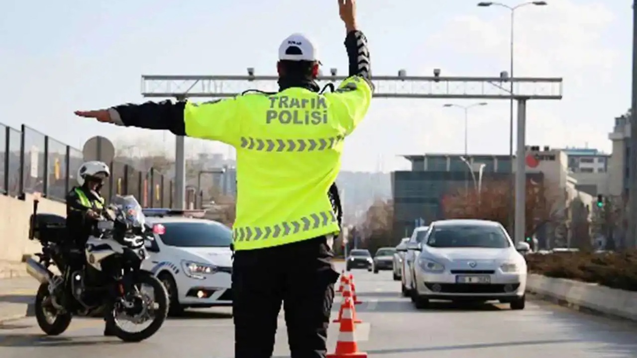 İstanbul'daki bazı yollar trafiğe kapatıldı