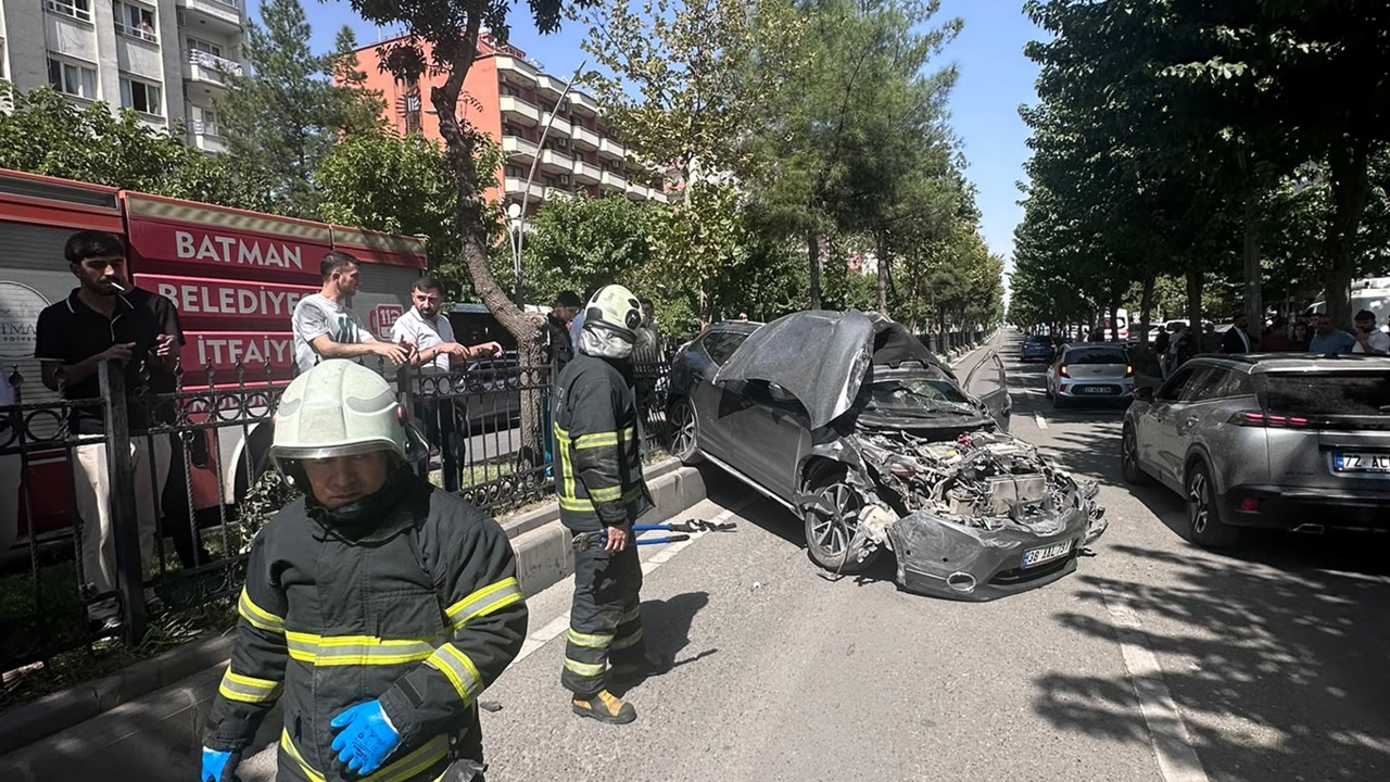 Kontrolden çıkan otomobil takla attı
