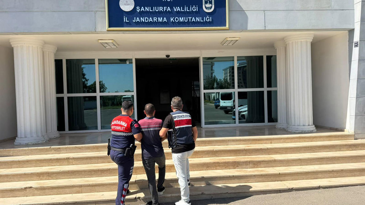 Şanlıurfa'da kesinleşmiş hapis cezası bulunan 2 hükümlü yakalandı