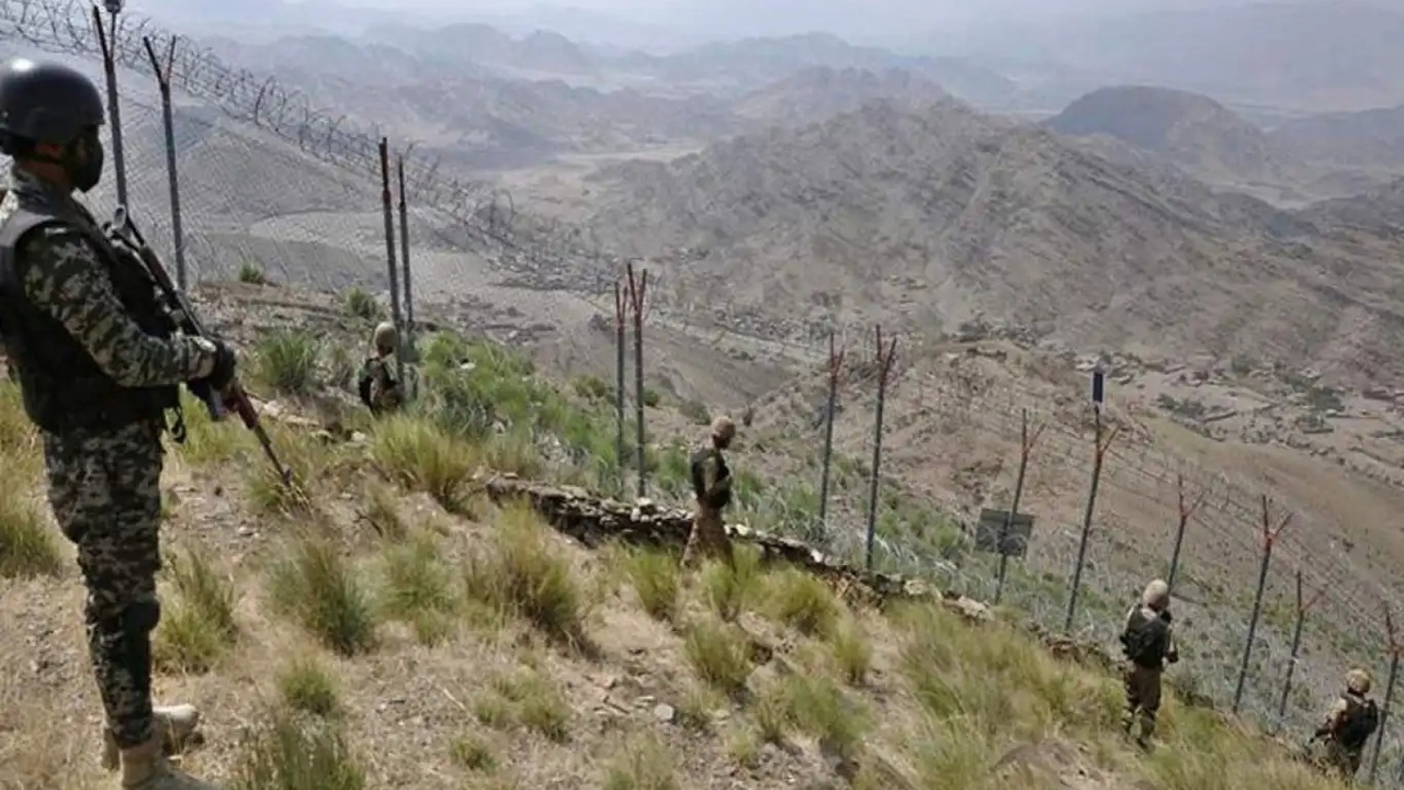 Pakistan'da çatışma: 6 asker hayatını kaybetti