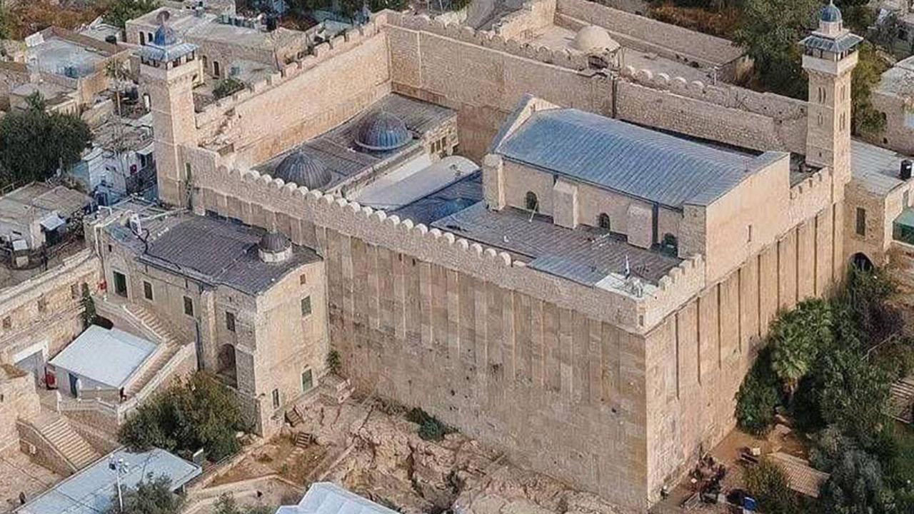 Harem-i İbrahim Camii'nde işgal baskısı: Ezan yasağı 90 güne ulaştı