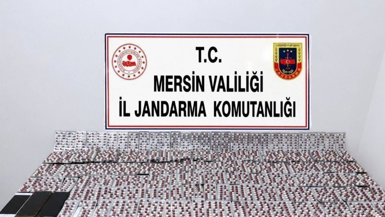 Mersin'de 4 bin 172 uyuşturucu hap ele geçirildi