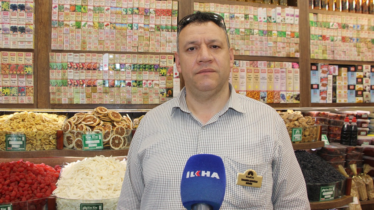 Mardin’de kuru meyve ve kurutmalık ürünler tezgahlarda