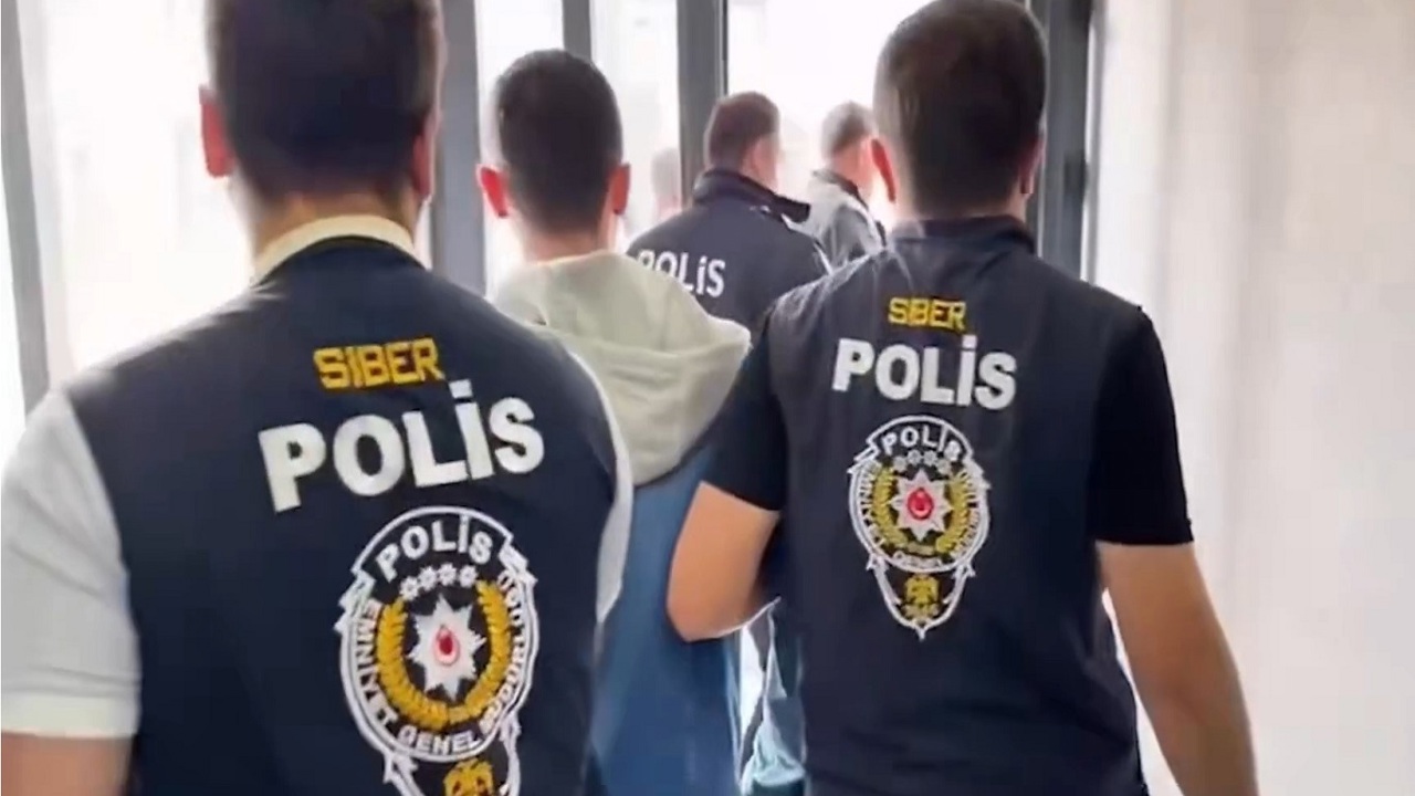 36 ilde siber suç operasyonu: 826 şüpheli yakalandı