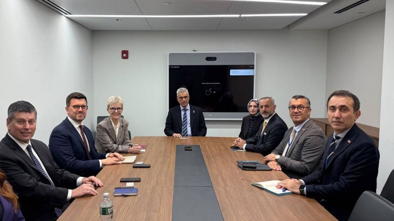 Bakan Memişoğlu, GE HealthCare heyetiyle New York'ta görüştü