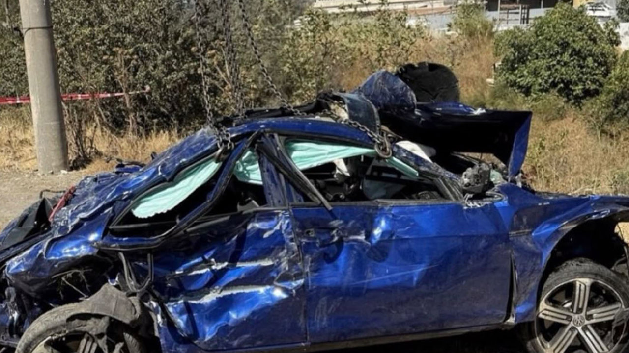 İzmir'de otomobil Nif Çayı'na devrildi: Bir ölü, 2 yaralı