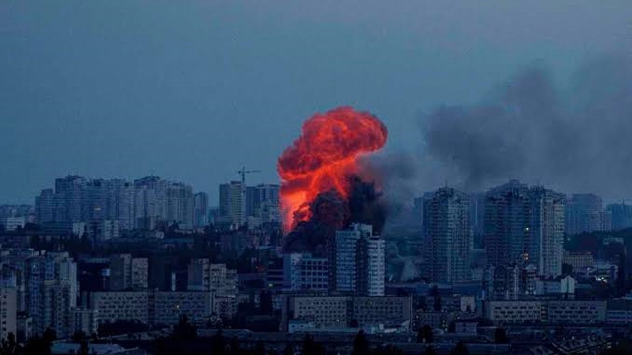 Rusya’dan Ukrayna’ya gece bombardımanı 