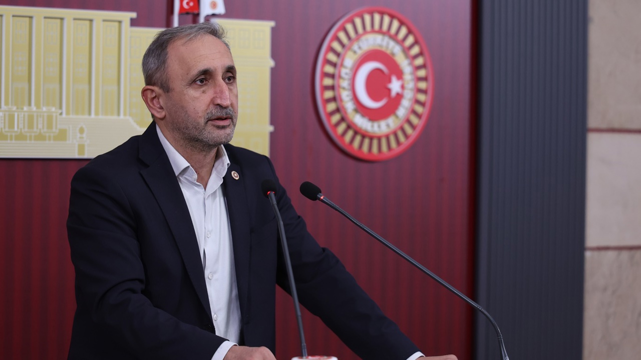 HÜDA PAR Milletvekili Demir'den DEM Parti'ye 'Sapkınlık' tepkisi