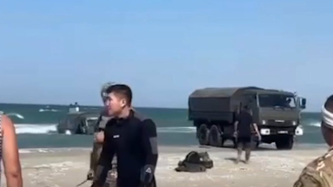 Kazakistan'da tatbikat sırasında 9 asker denizde boğuldu