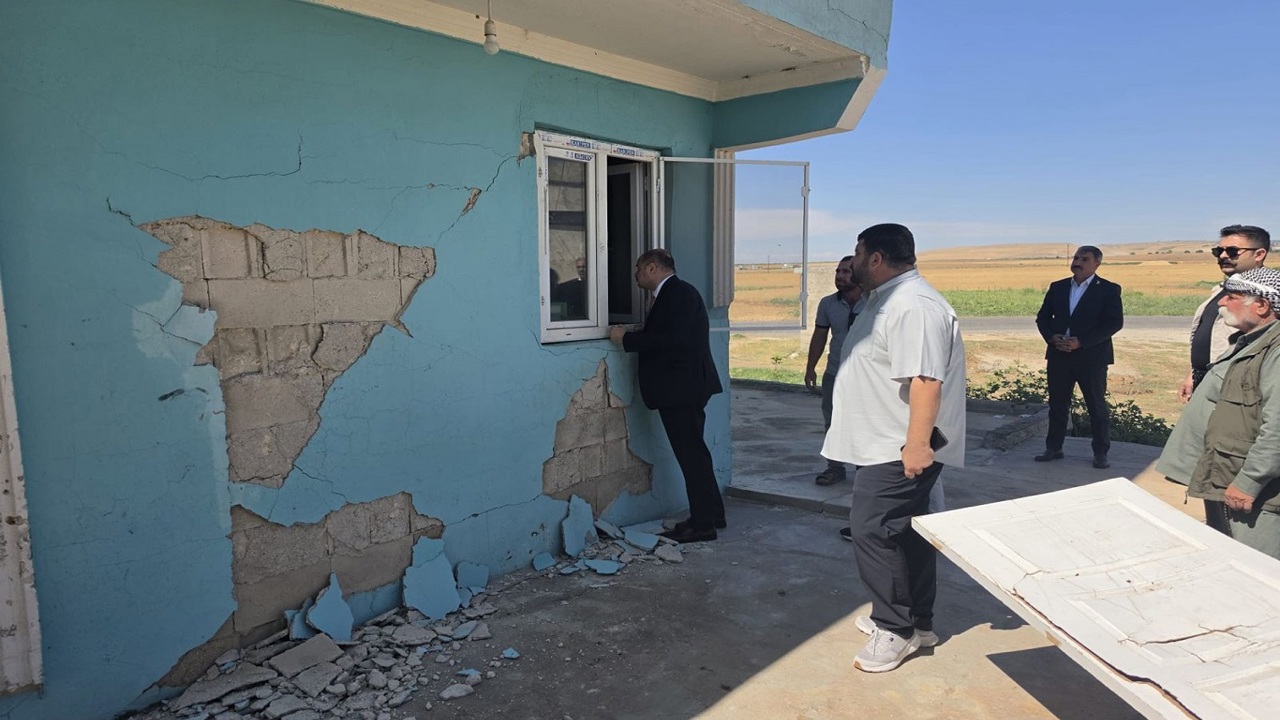 Şanlıurfa'da depremden etkilenen mahallede incelemeler yapıldı