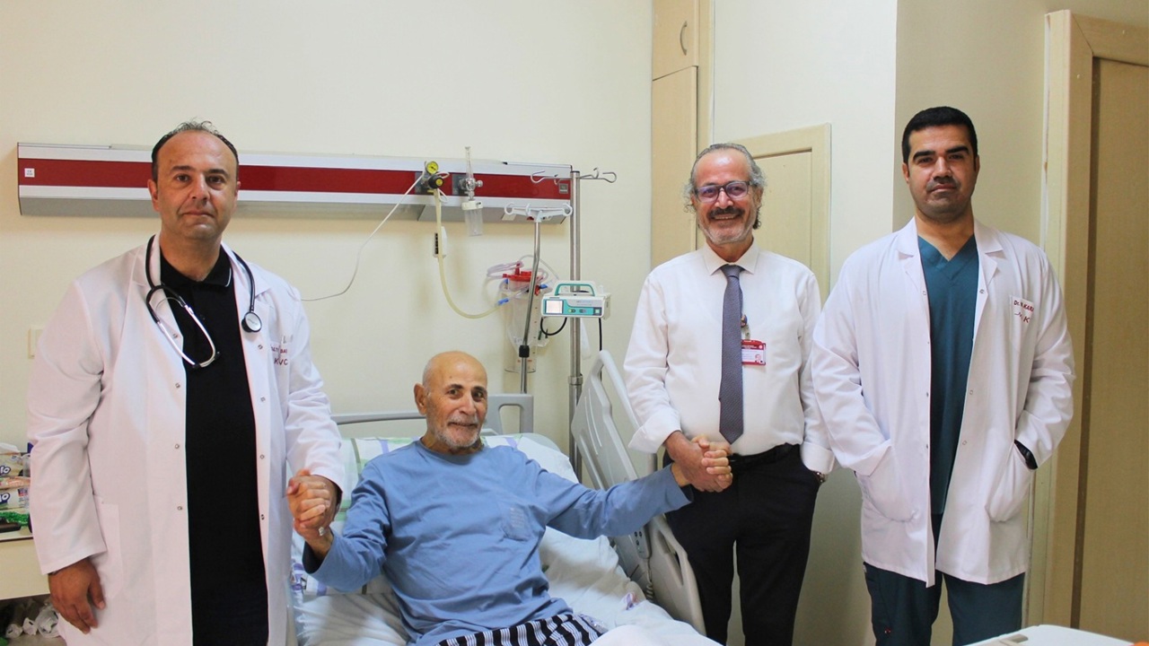 Gaziantep'te 83 yaşındaki hastaya zorlu aort ameliyatı