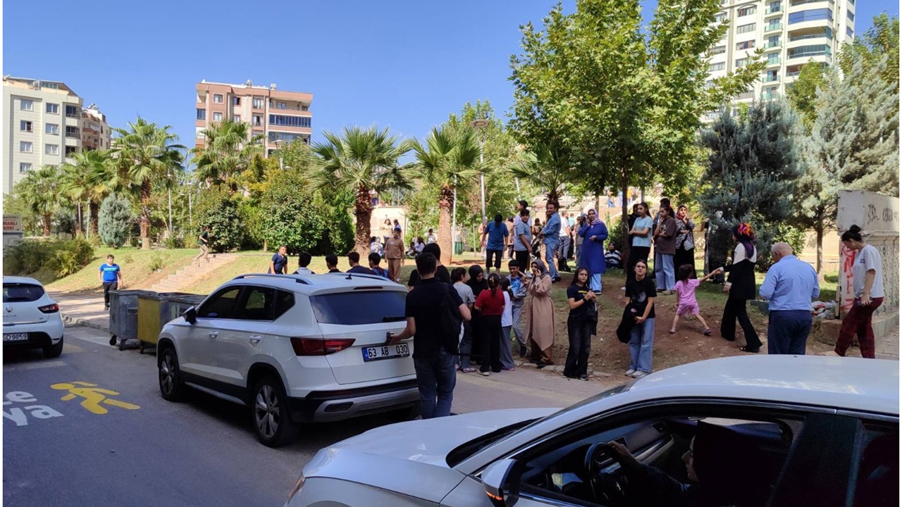 Depremden etkilenen Şanlıurfa, Adıyaman ve Diyarbakır'a 10 milyon lira destek