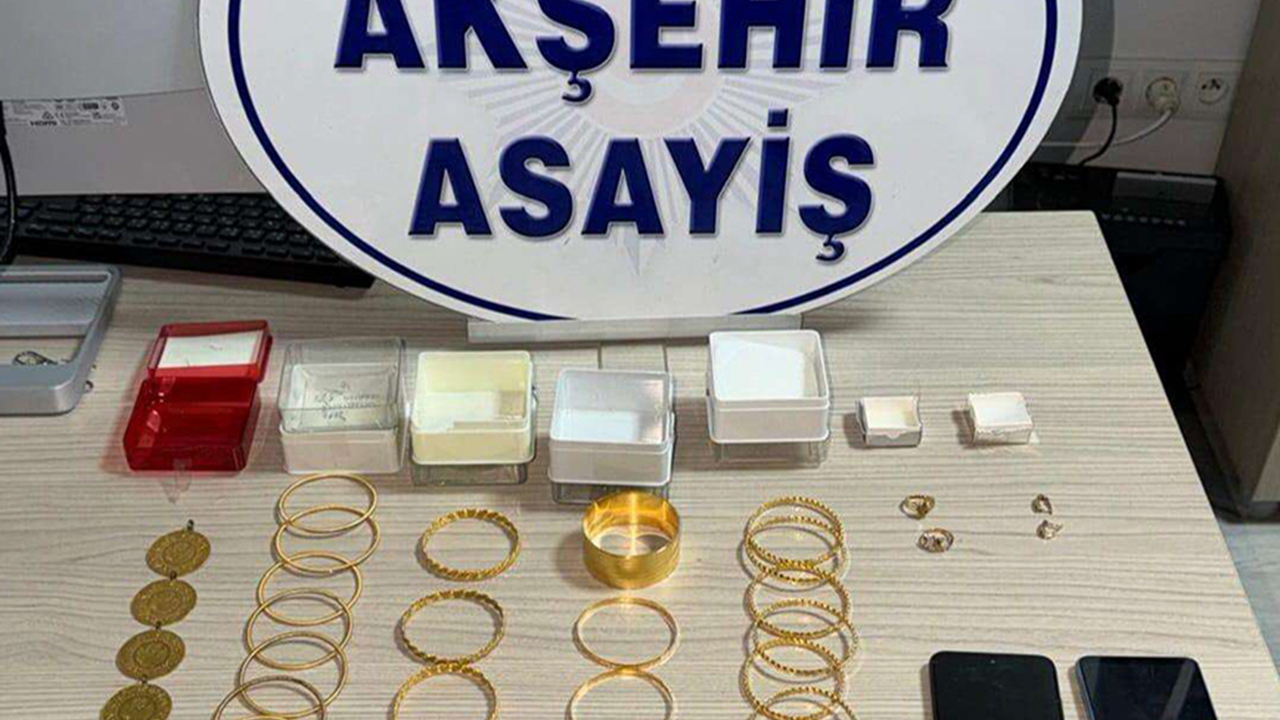 Manisa'da dolandırıcılık yaptıkları öne sürülen 2 şüpheli yakalandı
