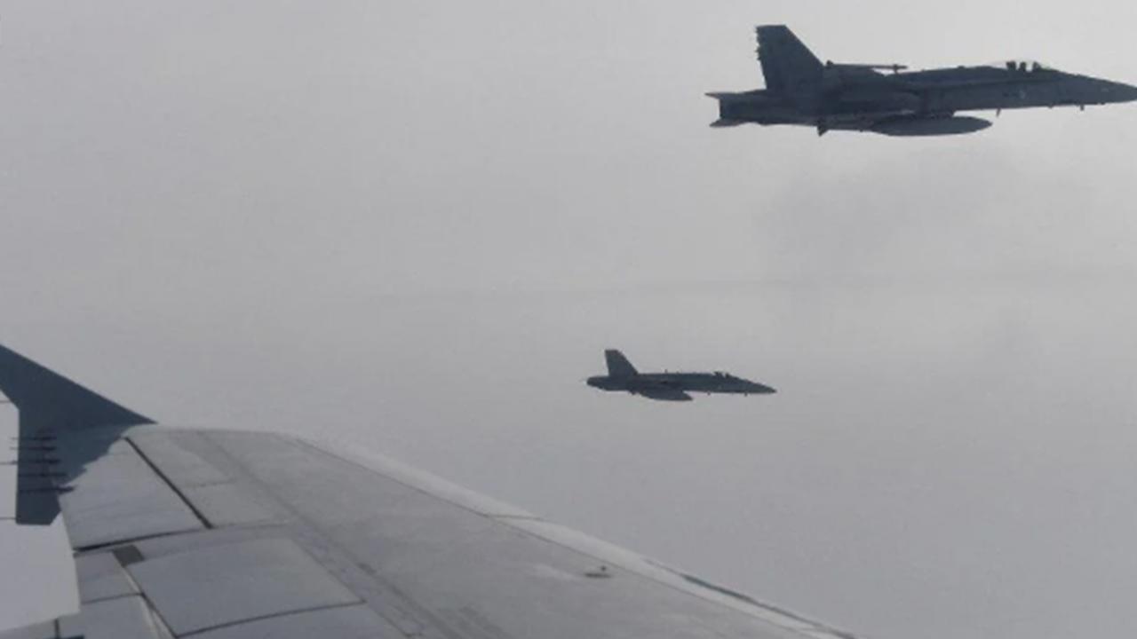 Finlandiya ve İsveç uçakları Rus tehdidine karşı birlikte uçtu