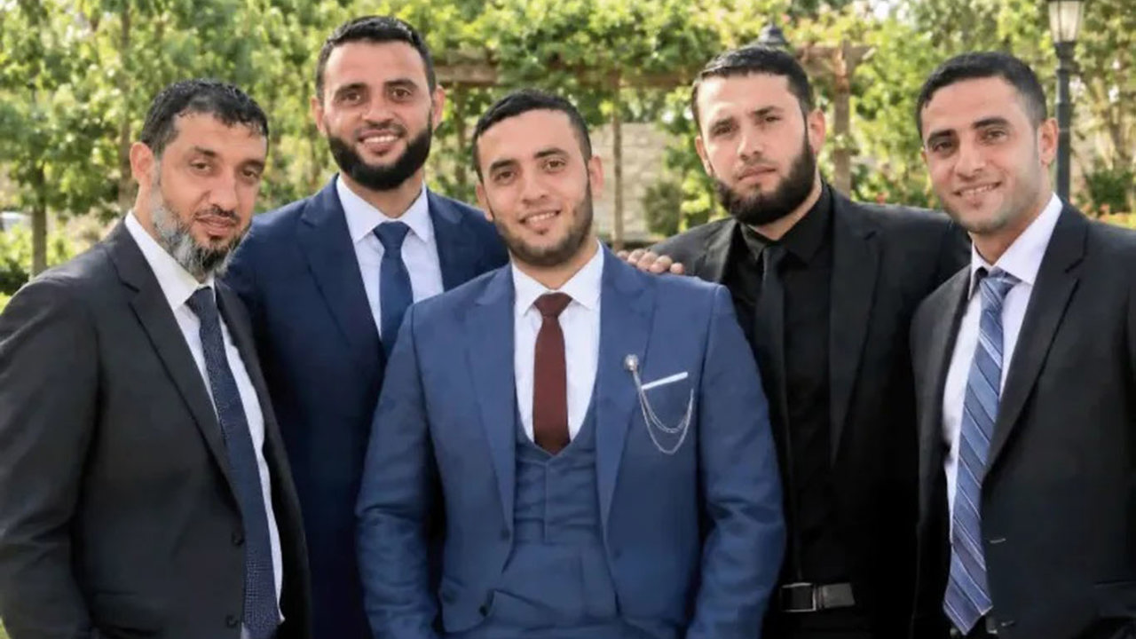 Kardeşinin mezarı başında şehit edildi: Gazzeli aile 5 evladını kaybetti