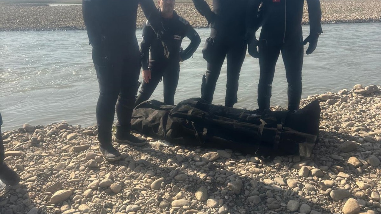 Batman Çayı'nda kaybolan çocuk ekiplerin çalışmasıyla bulundu
