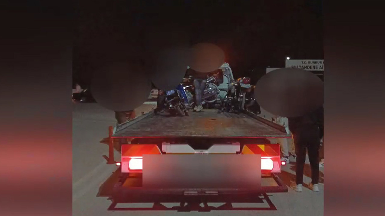 Burdur’da abartı egzoz kullanan motosiklete cezai işlem