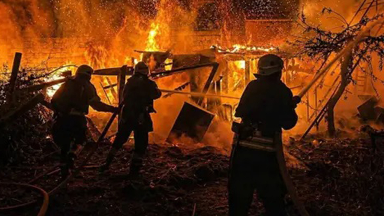 Rusya'dan Ukrayna'daki iletişim ve lojistik merkezlerine İHA saldırısı