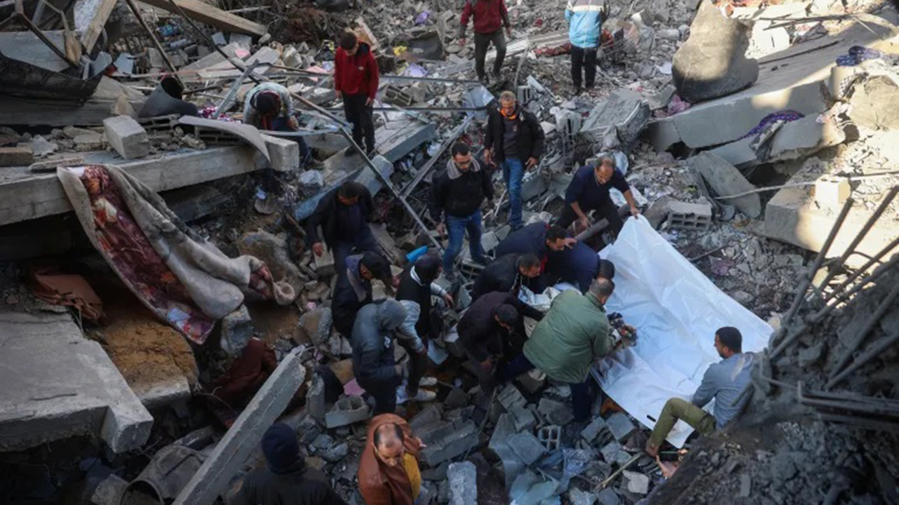 Gazze'de şehit sayısı 74 bin 23'e yükseldi