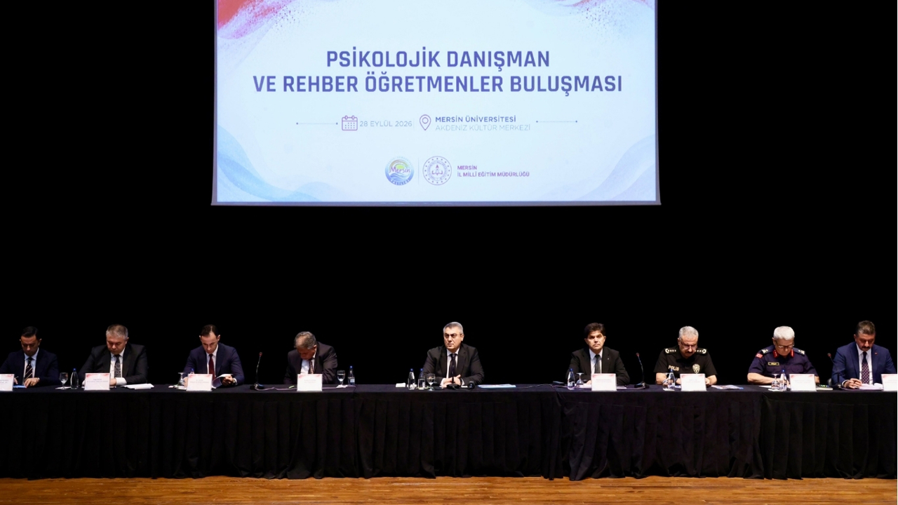 Mersin'de rehber öğretmenlerle eğitim güvenliği toplantısı