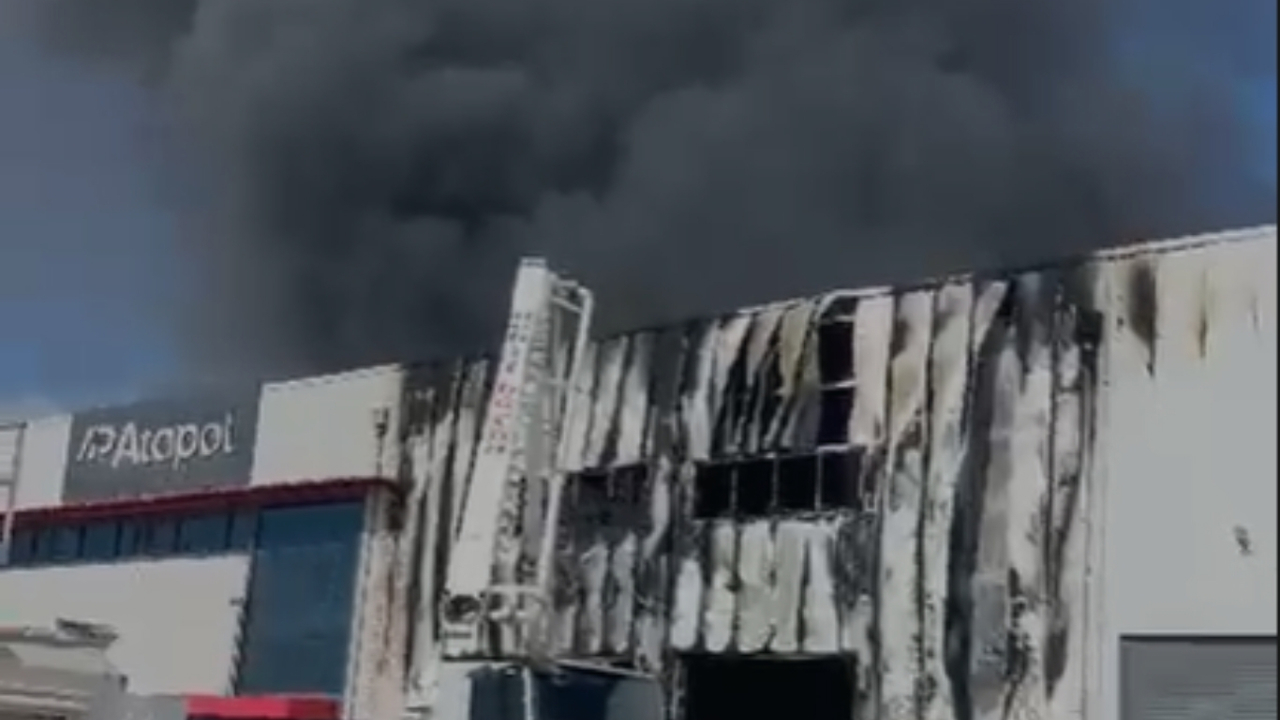 Mersin'de fabrika yangını