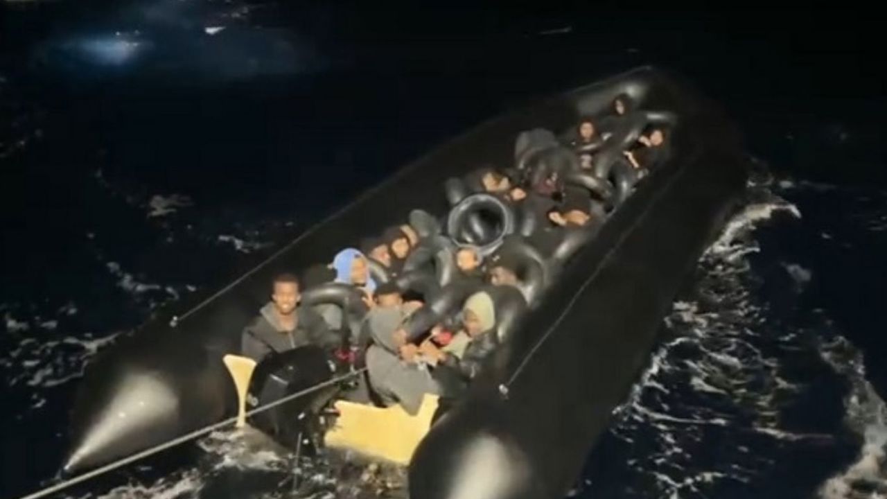 Aydın açıklarında 34 düzensiz göçmen yakalandı