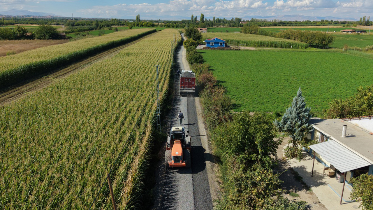 Battalgazi Belediyesinden Kadıçayır'da yol çalışması