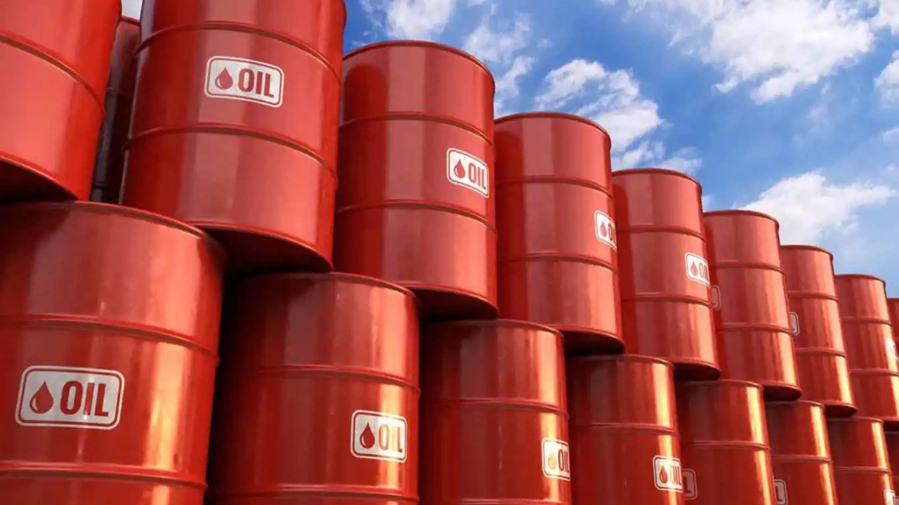 Brent petrolün varili 100 doların üzerine çıktı