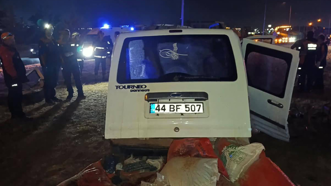 Malatya'da feci kaza: 2 ölü, 3 yaralı