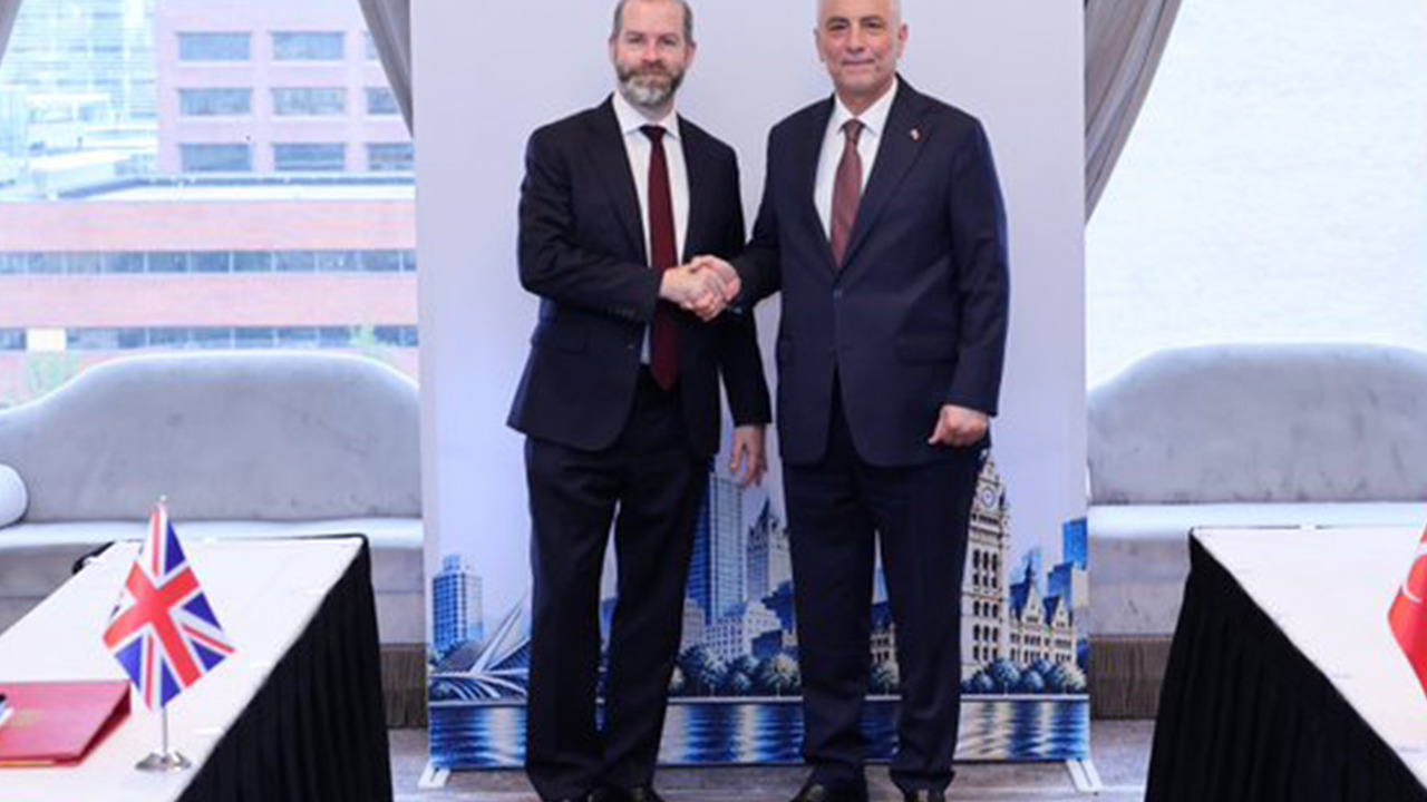 Türkiye ile Birleşik Krallık arasında 40 milyar dolarlık ticaret hedefi