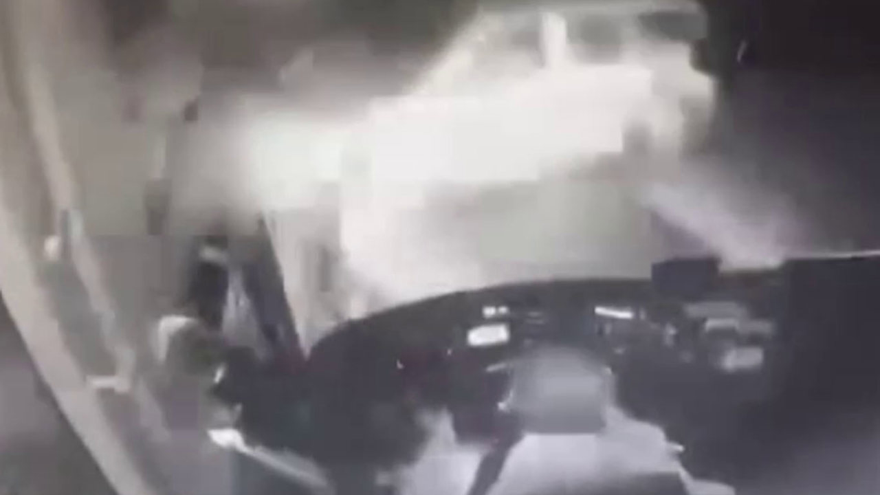 Malatya'da 2 kişinin öldüğü kaza anı otobüs kamerasında