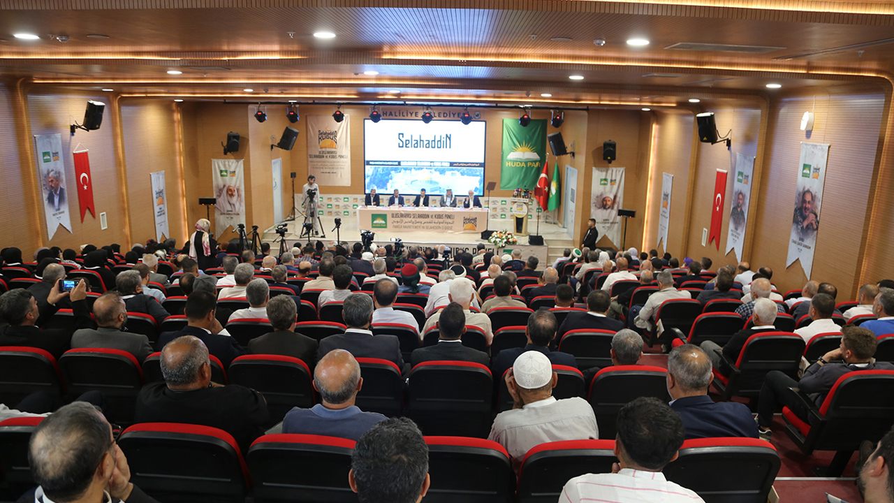 Selahaddin Eyyubi panelinde birlik mesajı: Tefrikayı bırakıp İslam kardeşliğine sarılmalıyız