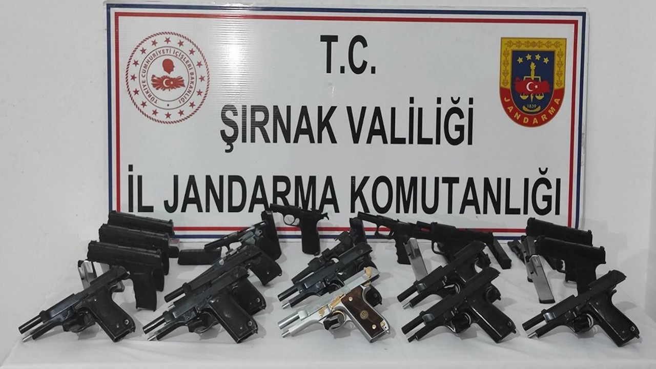 Şırnak’ta 3 tır'da silah ve uyuşturucu madde ele geçirildi