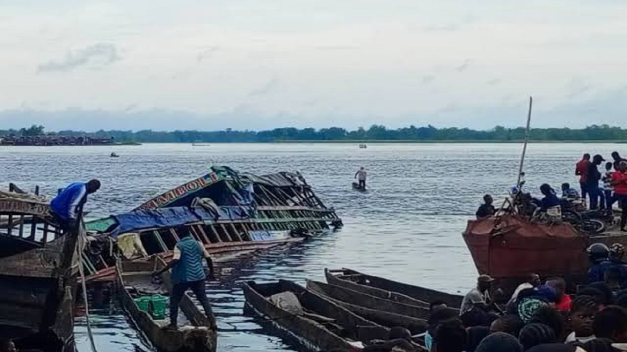 Kongo Nehri'ndeki tekne çarpışmasında ölü sayısı 30’a yükseldi onlarca kişi hala kayıp