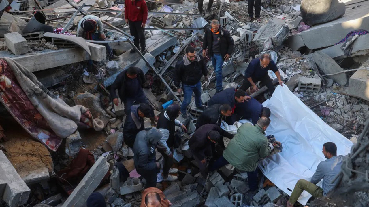 Gazze'de şehit sayısı 74 bin 243’e yükseldi