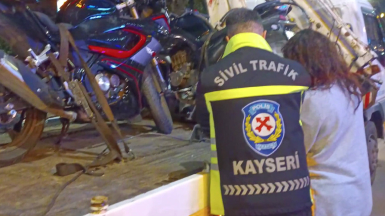 Kayseri'de tehlikeli sürüşlere 441 bin 986 TL ceza
