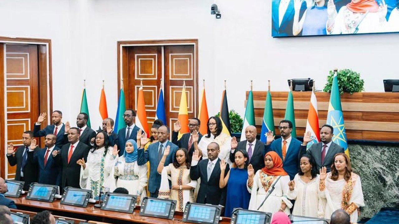 Etiyopya parlamentosu 23 üyeli yeni kabineyi onayladı